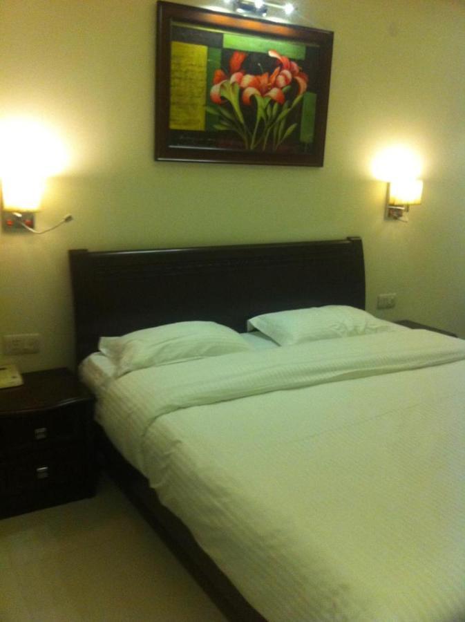 Nikko Blue - Boutique Hotel Gurgaon Exterior photo