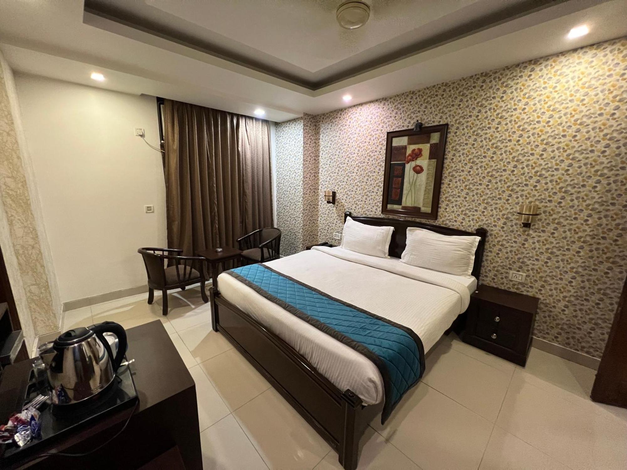 Nikko Blue - Boutique Hotel Gurgaon Exterior photo