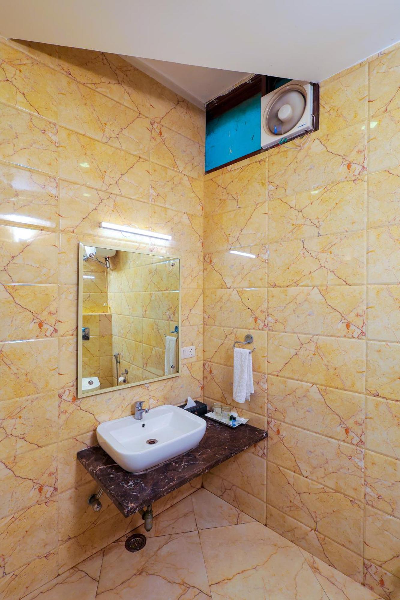 Nikko Blue - Boutique Hotel Gurgaon Exterior photo